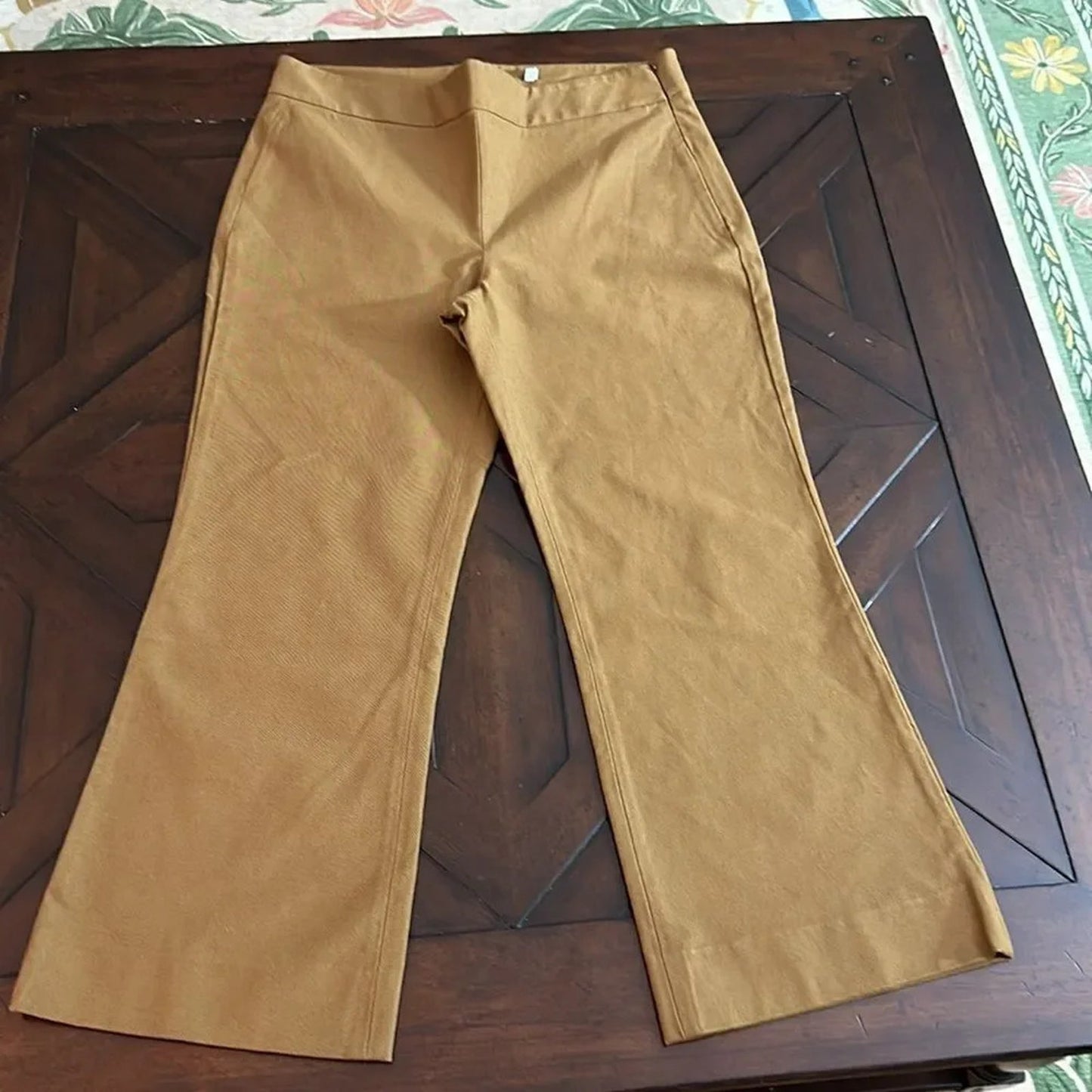 NEW VINCE Kick Flare Crop Pant in Toffee - size 12