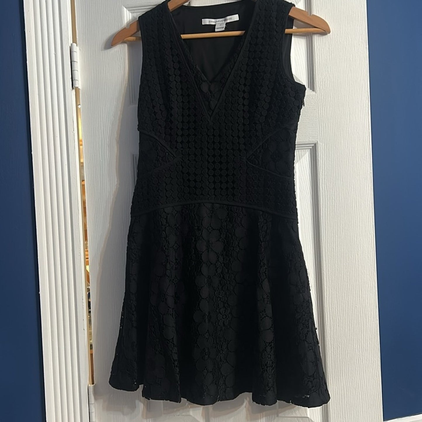 New DVF Diane Von Furstenberg Women Fiorenza Black Lace Dress - size 0