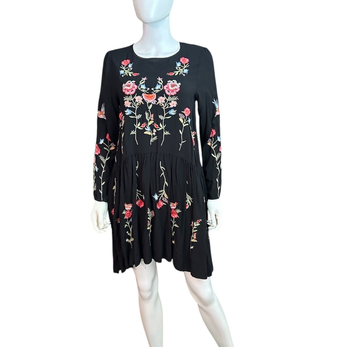 Philosophy Floral Paradise Embroidered Dress in Black - size Small