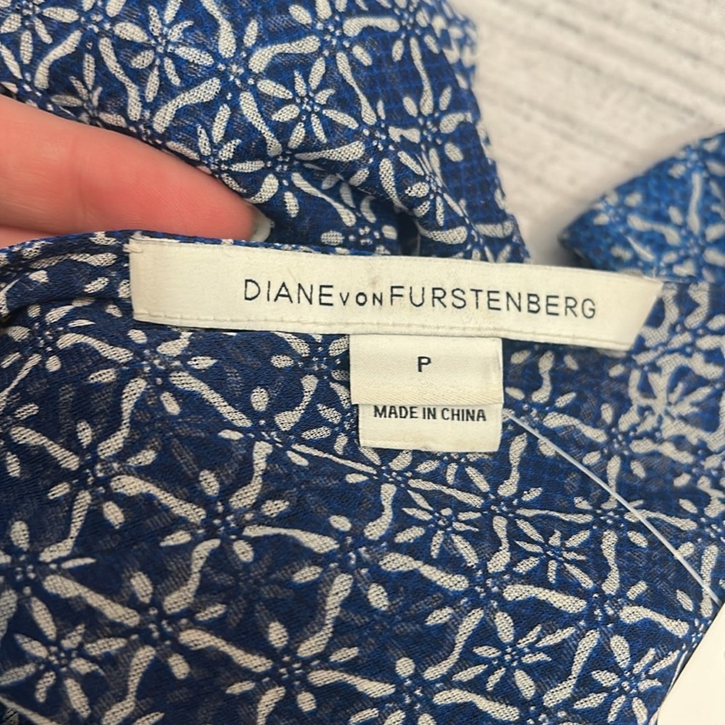 Diane Von Furstenberg blue silk dress floral - size small