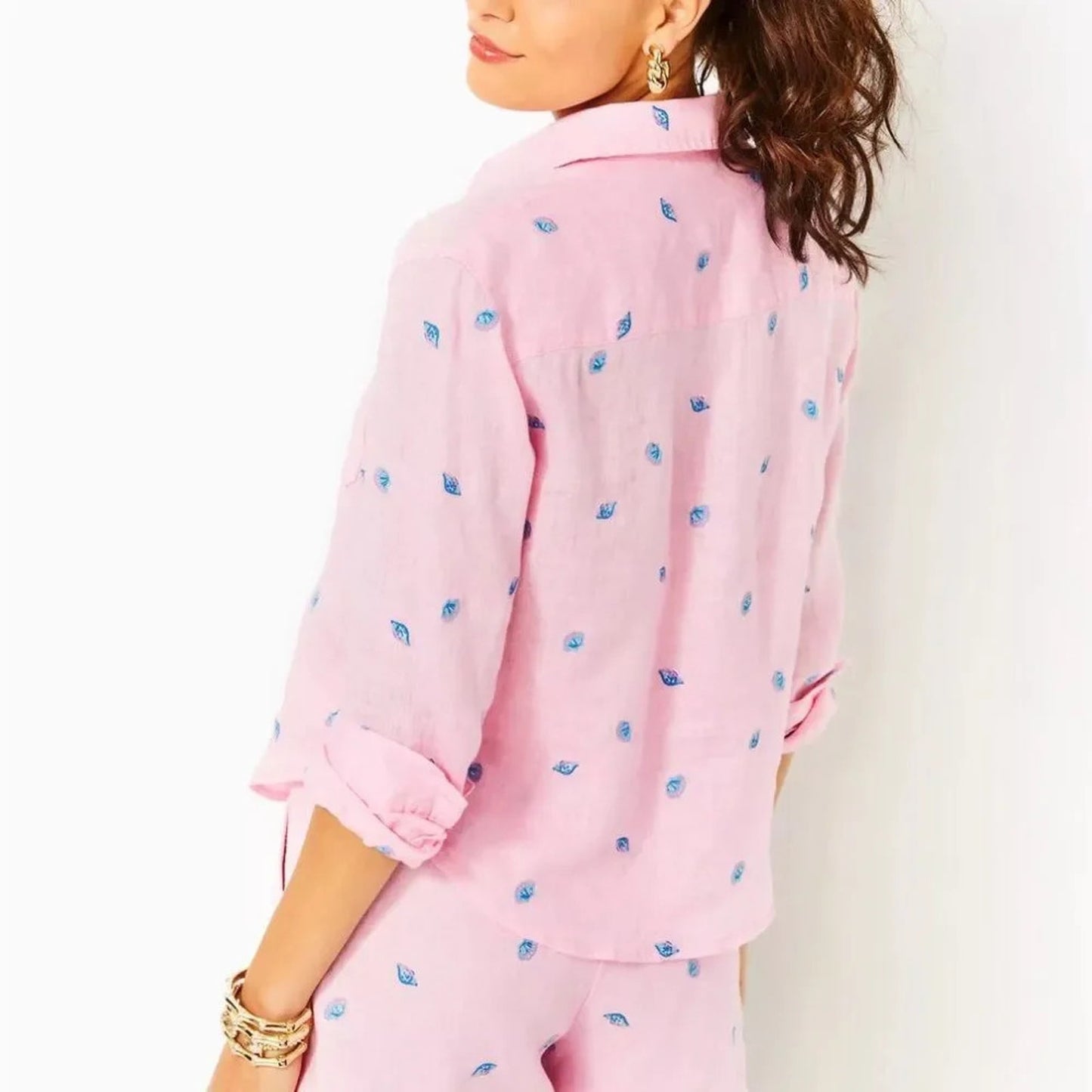 NWT LILLY PULITZER
Coralynn Button Down Shirt