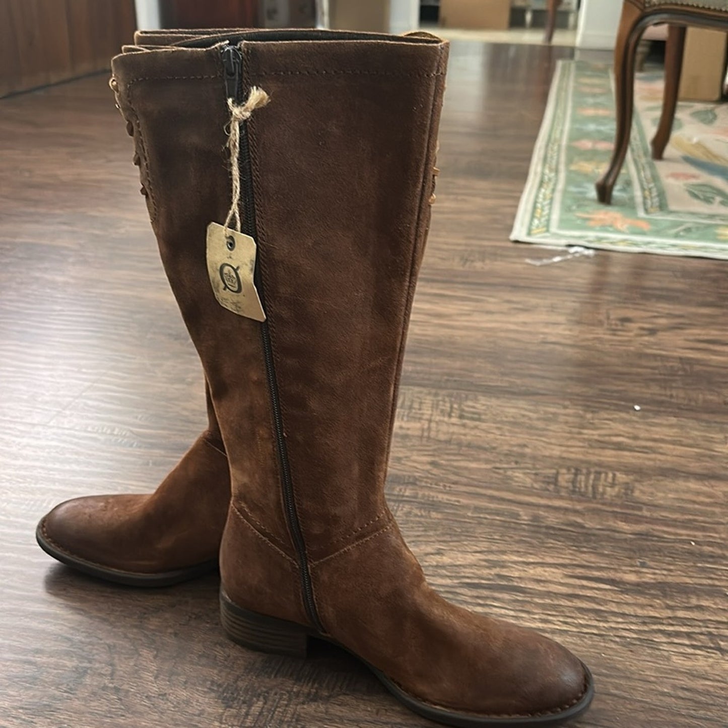 NEW Born HAYDEN Rust Tobacco Distressed Boots - size 8