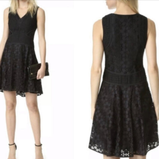 New DVF Diane Von Furstenberg Women Fiorenza Black Lace Dress - size 0