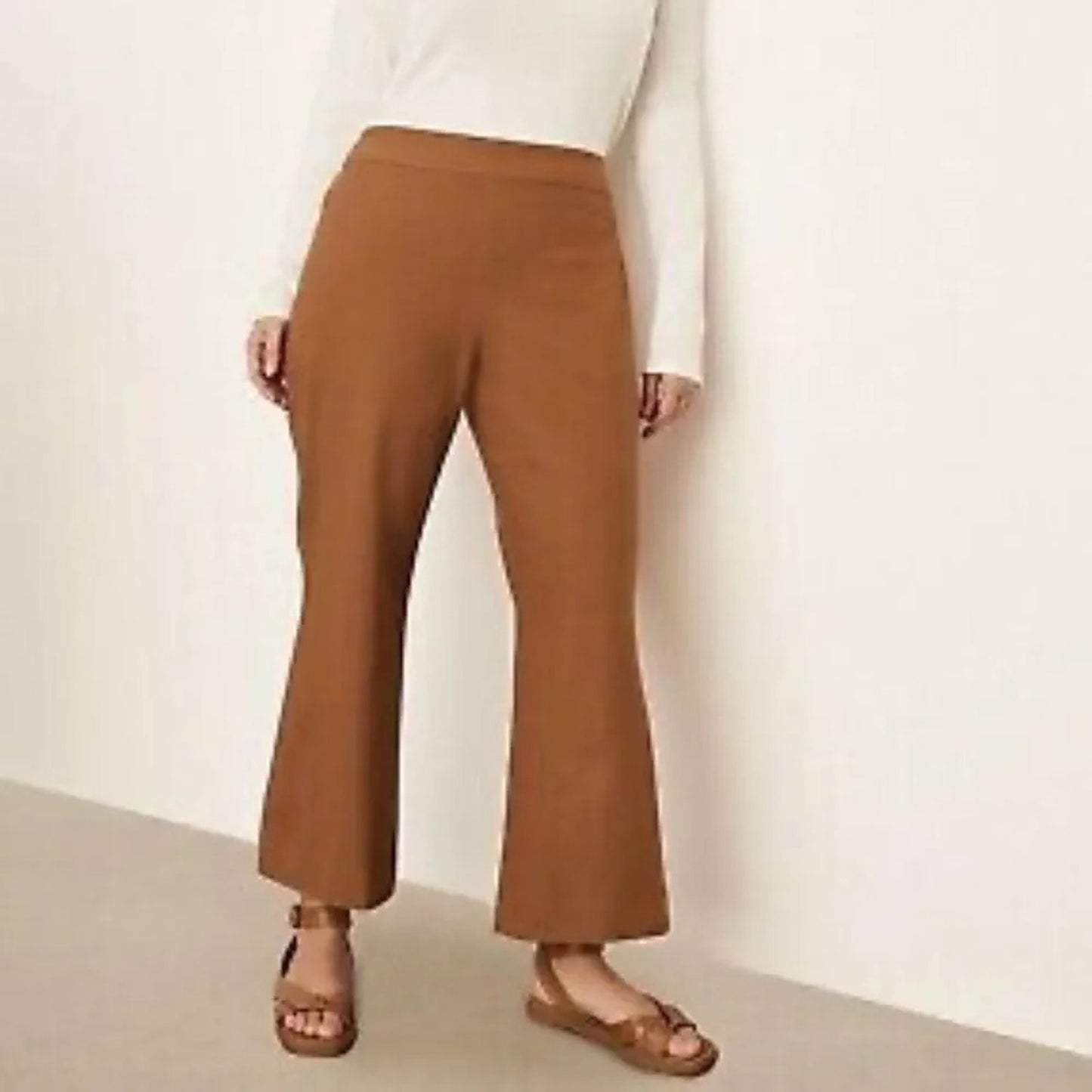 NEW VINCE Kick Flare Crop Pant in Toffee - size 12